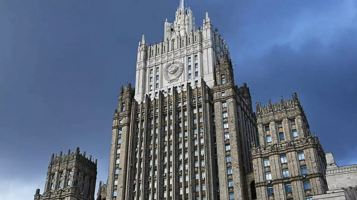 МИД РФ: в 2025 году более тысячи иностранцев получили "визу традиционных ценностей"