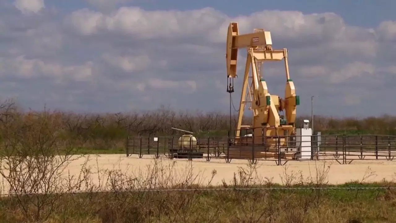 Мировые цены на нефть снизились до трехмесячного минимума