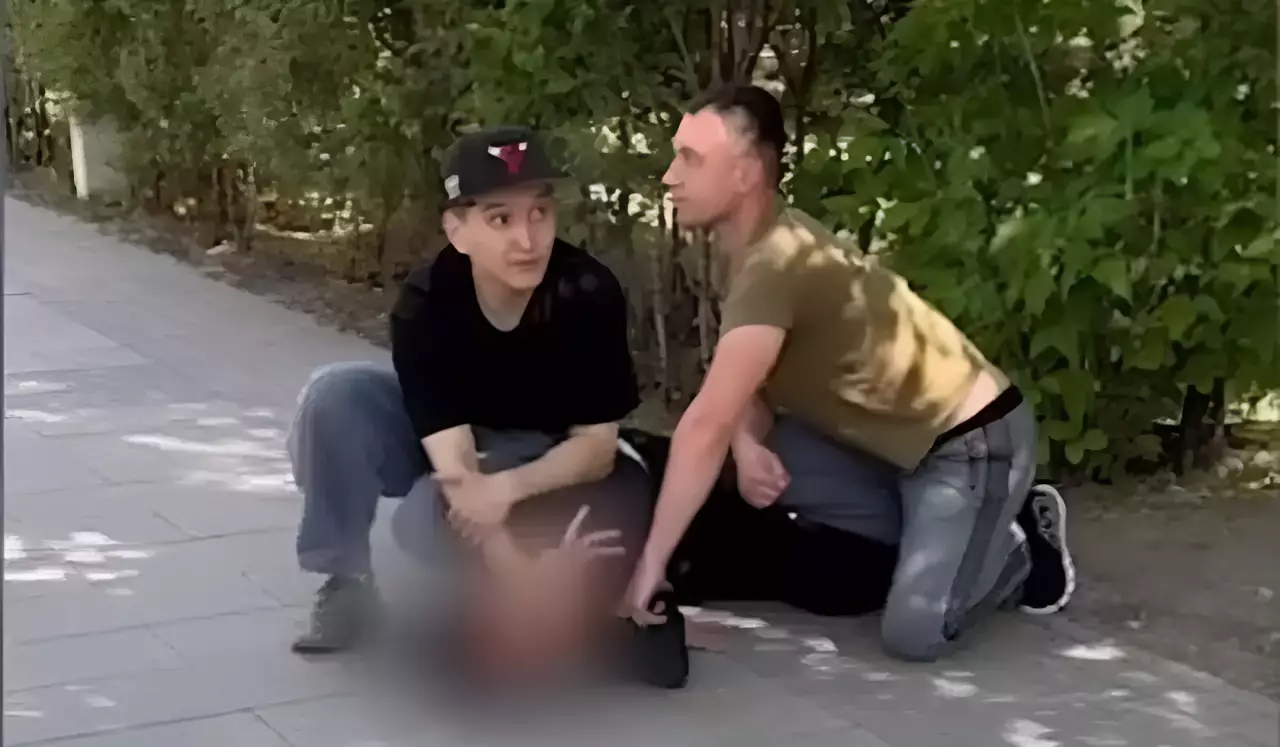 Крики о помощи в парке Астаны: двое мужчин предотвратили нападение на девочку