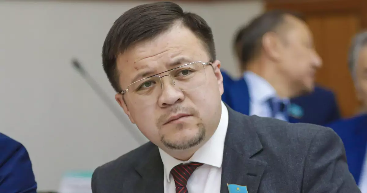   Депутат шетелден ақша алатын ұйымдарды қатаң бақылауға алуды ұсынды   