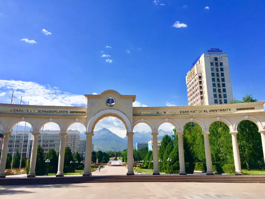 ҚазҰУ мен Журналистика академиясының бірлескен отырысы өтті