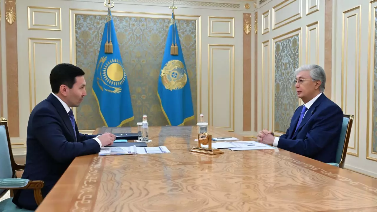 “Жаңа жұмыс орындарын ашу, халықтың тұрмыс сапасын арттыру”: Президент «Самұрық-Қазына» АҚ басқарма төрағасын қабылдады