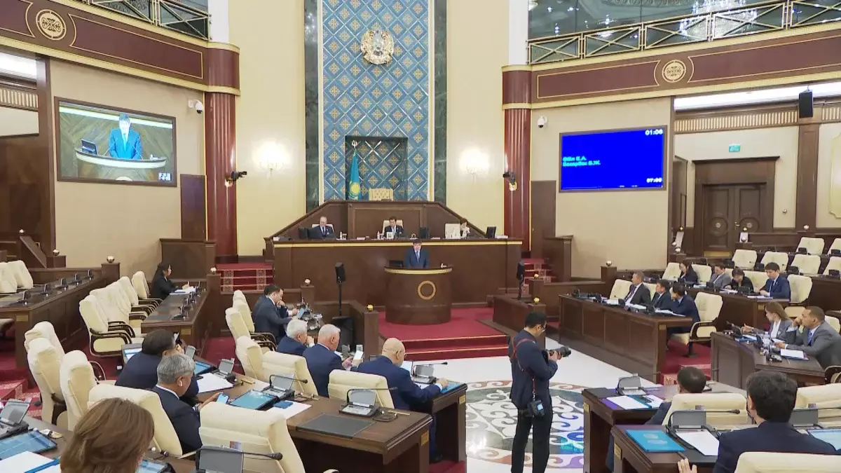 Қаржы министрлігі сырттан доллармен емес, жапон валютасымен несие алу себебін түсіндірді