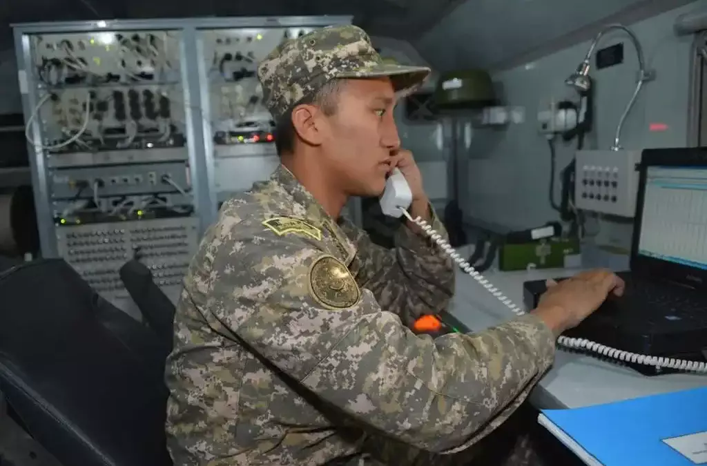 Казахстанцы смогут добровольно работать на военную разведку