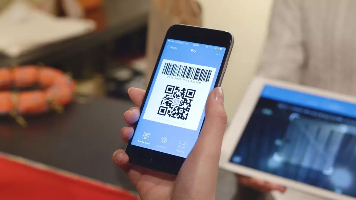 Единый QR-код для всех банков Казахстана заработает уже в июле