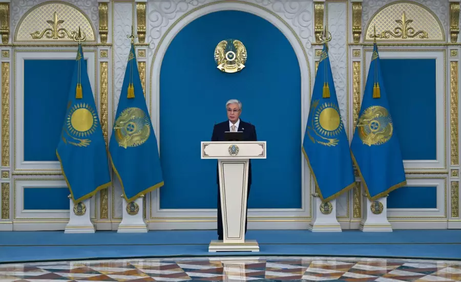 “Құқық күйбең тірліктен басталуы қажет“. Президент қоғамдық орындарда әдеп сақтау мәселесін көтерді
