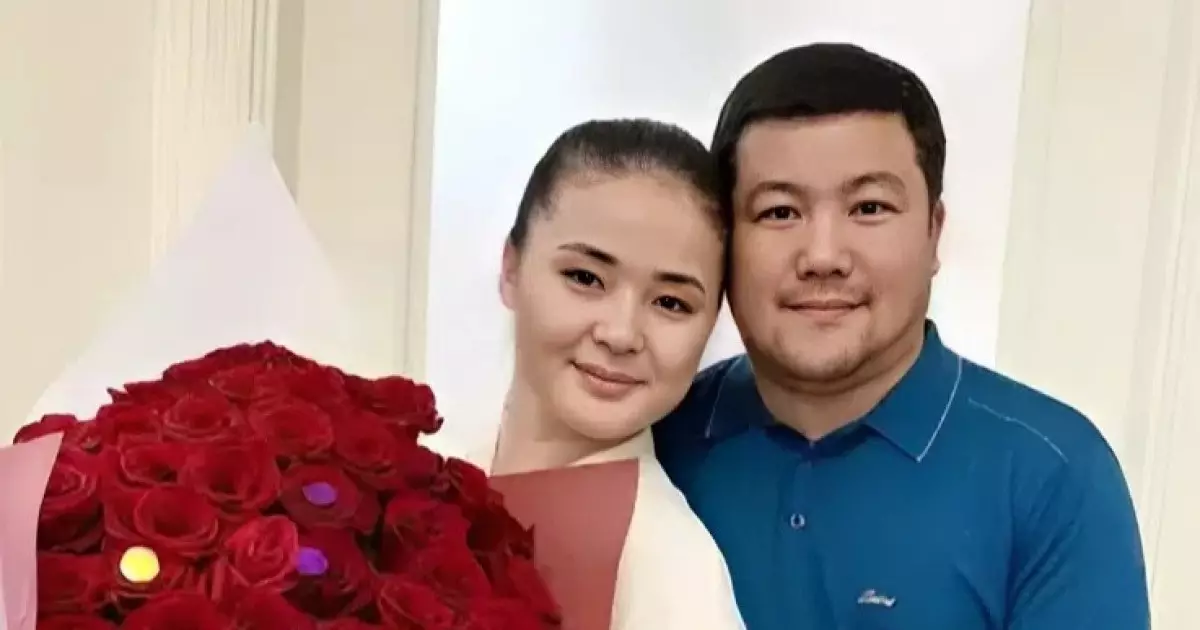  Тұрсынбек Қабатов пен Мөлдір Мұқанның суреті желіде талқыланып жатыр 