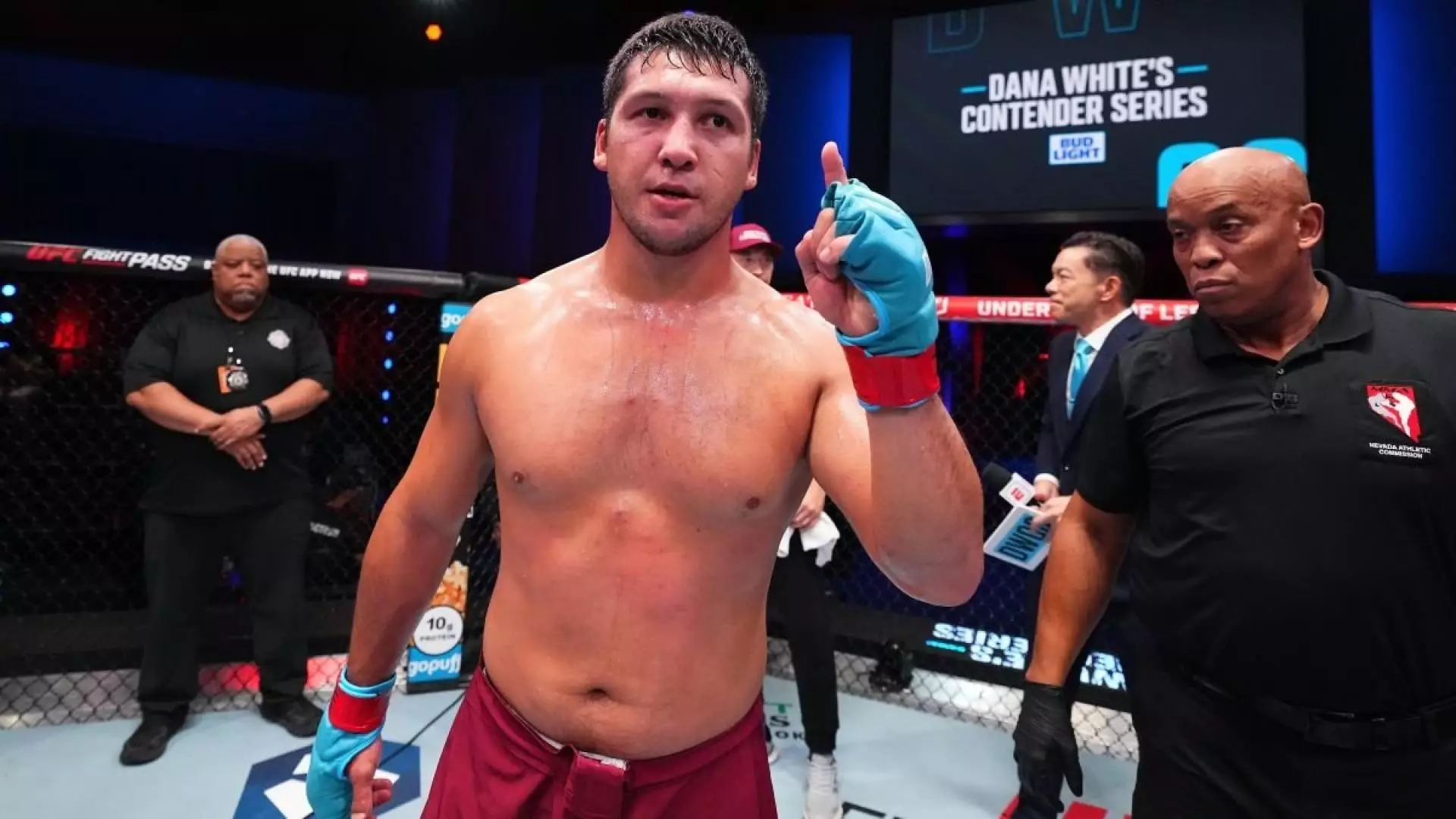Нургожай узнал дату и соперника следующего боя в UFC