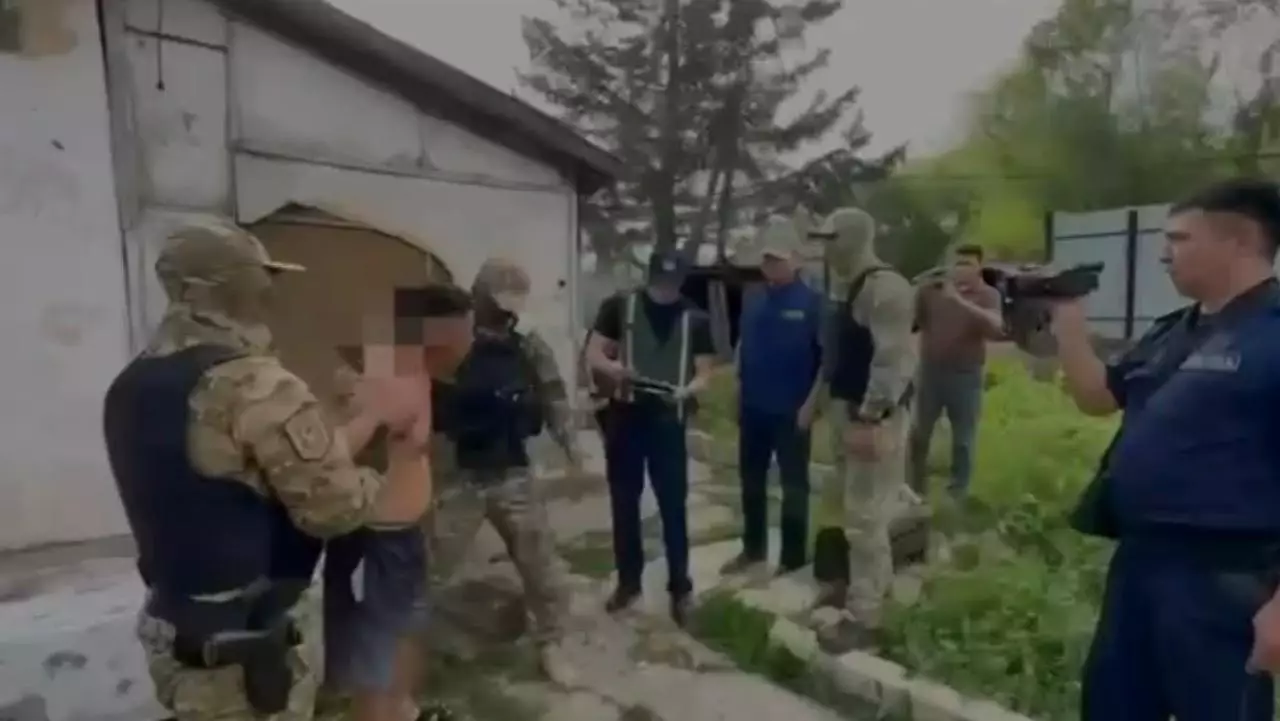 ШҚО-да танысын бопсалаған күдікті ұсталды
