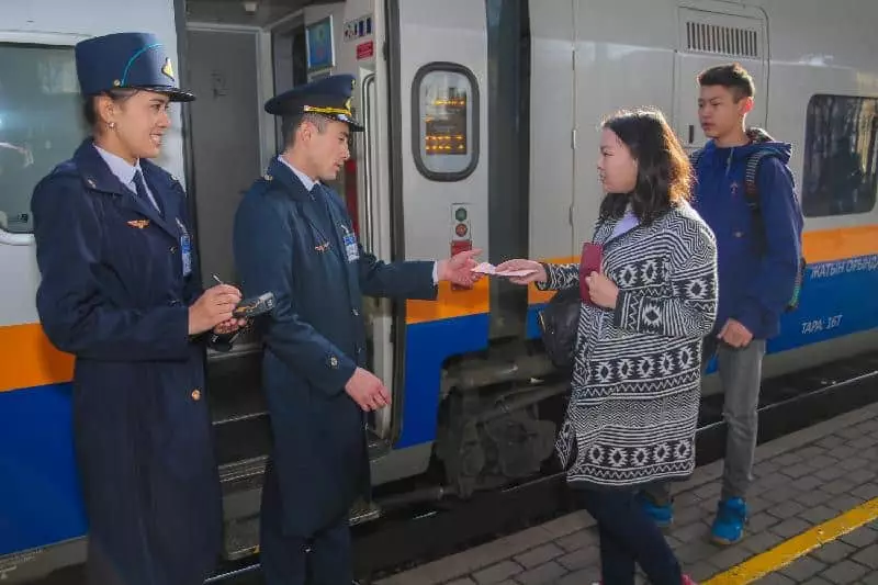 Казахстанцам напомнили, как восстановить утерянный посадочный талон
