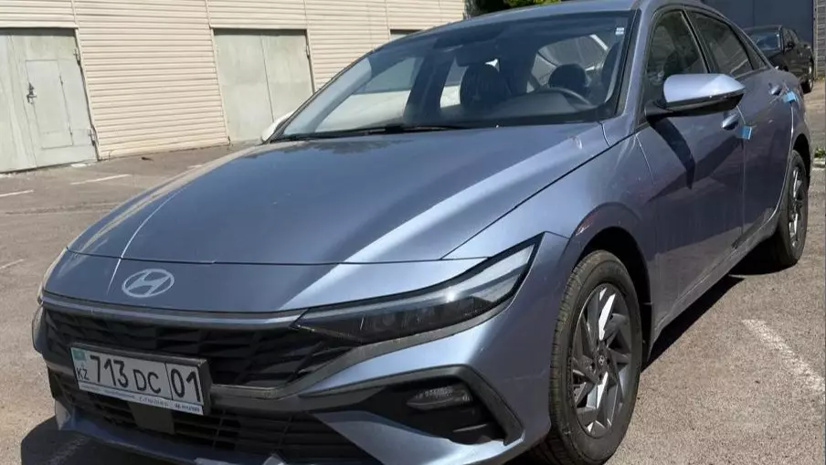 Конфискованные автомобили блогеров Жанабыловых появились в продаже