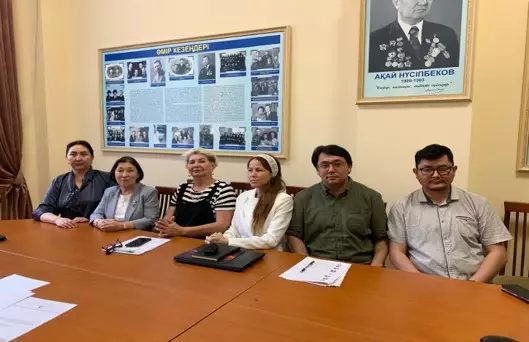 Балалар панасыздығы әлеуметтік-тарихи құбылыс ретінде:  Қазақстан мен іргелес елдер тәжірибесі (1920-1930 жылдар)