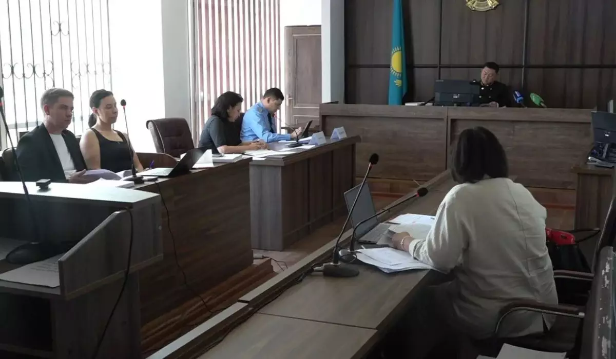 "Мен кешірім бермедім": Әл-Фарабидегі жол апатынан қаза тапқан қыздың әкесі жәбірленуші ретінде танылды