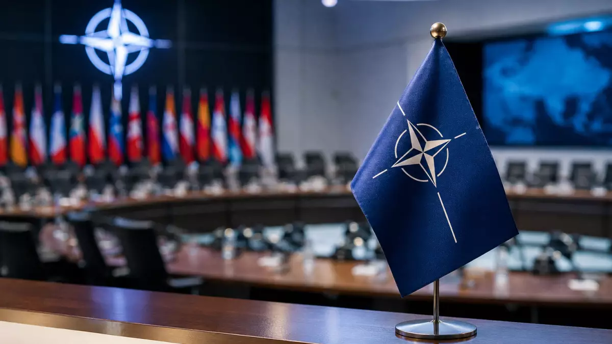 Эксперт о саммите НАТО: Европа больше не сможет полагаться только на США