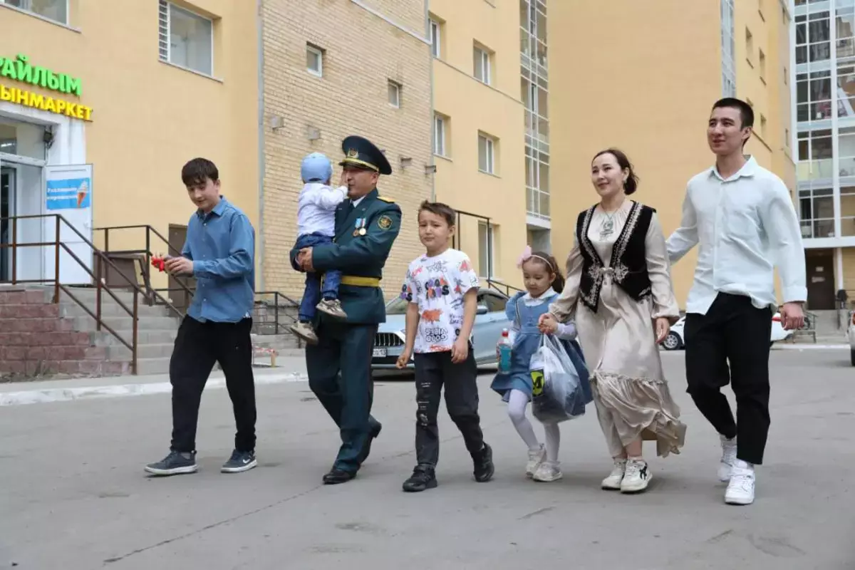 Деньги в семью: военным в Казахстане разрешили снимать и покупать квартиры у родных в 2026 году - новости на Lada.kz 19.06.2026