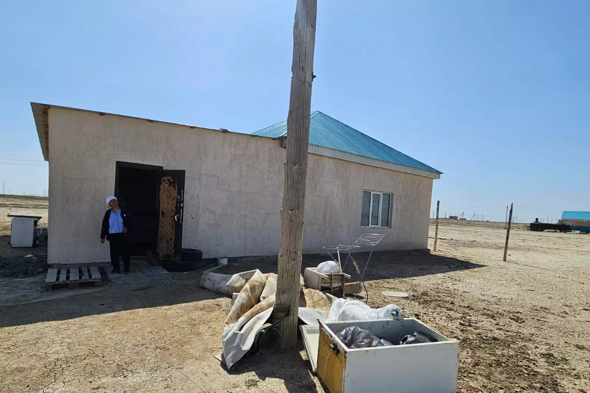 Айнабұлақ — посёлок обещаний: в Жана Каратоне годами ждут условий для жизни