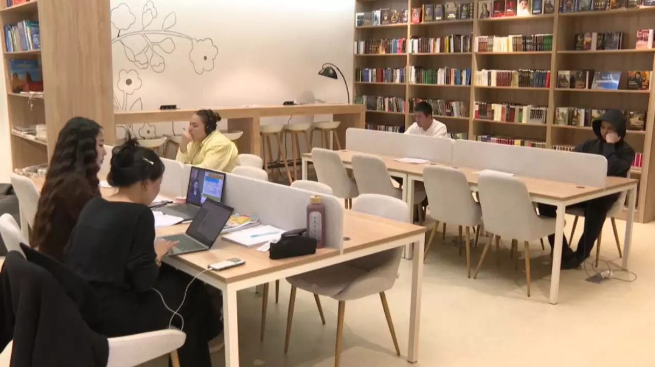 Цифровизация книжного фонда продолжается в Казахстане