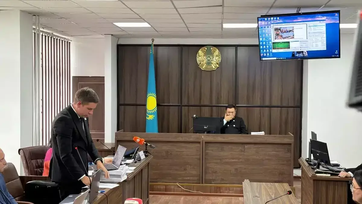Суд признал отца Томирис Кыдырбек потерпевшим по делу о ДТП