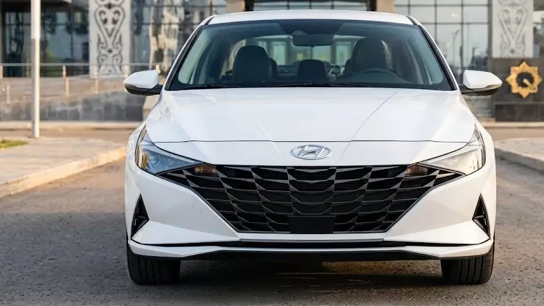 Восемь конфискованных Hyundai Elantra блогеров Жанабыловых выставили на торги