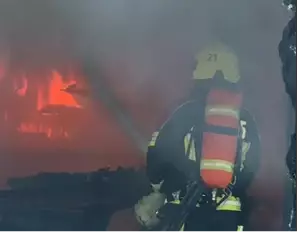 Алматыдағы дәмханада ірі өрт шығып, 600 шаршы метр аумақты шарпыды