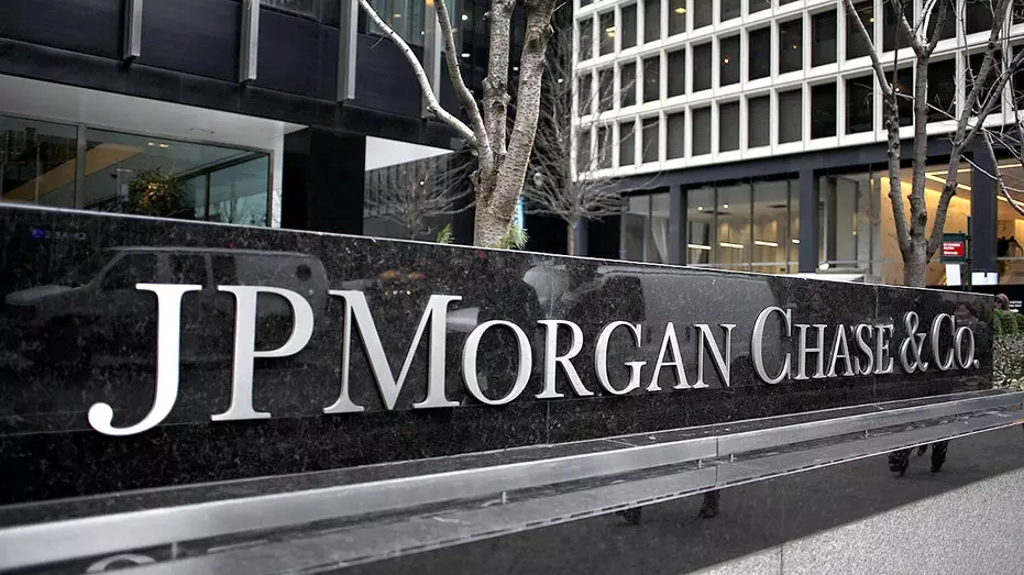 Министерство юстиции США расследует транзакции JPMorgan и Citigroup, связанные с деловой сетью верховного лидера Ирана.