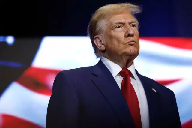 «Қателіктер боп тұрады»: Трамп Ирандағы мектепте 175 адамның қаза табуына қатысты пікір білдірді