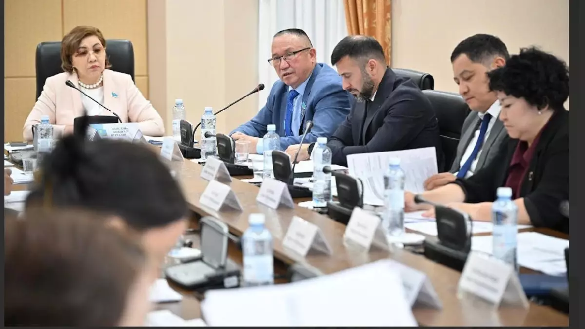 Сенатта Семей ядролық сынақ полигонының жабылғанына 35 жыл толуына арналған дөңгелек үстел өтті 