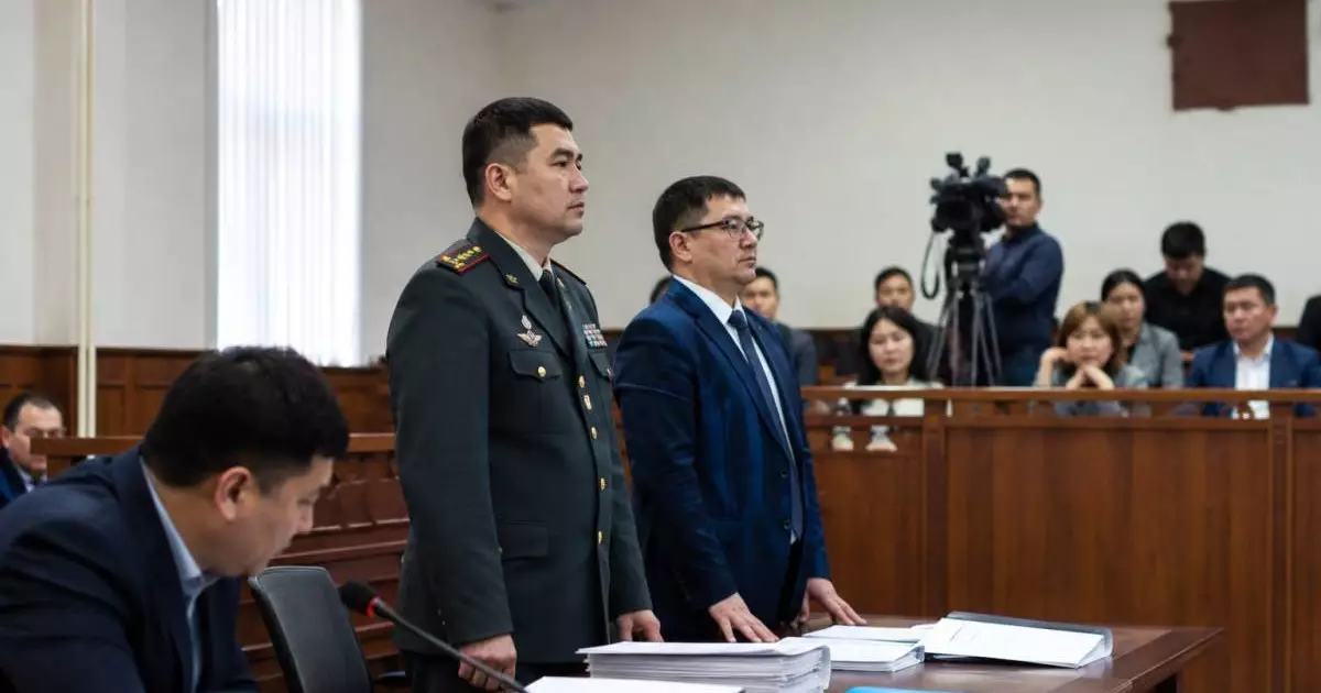  Полковника Нацгвардии уволили из-за макового торта: он подал в суд 
