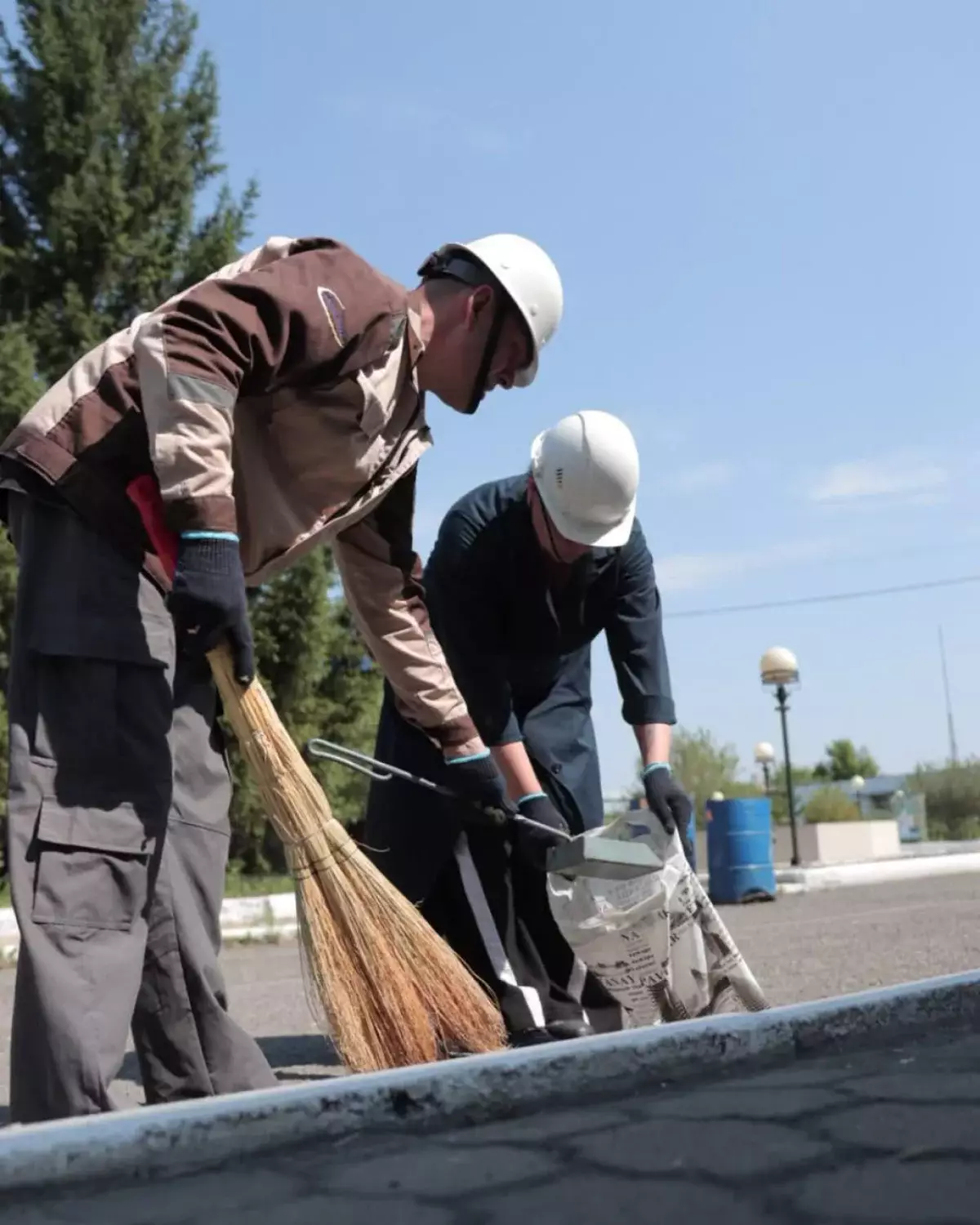 Қазақмыс кәсіпорындарында аумақты абаттандыру жұмысы жүргізілді