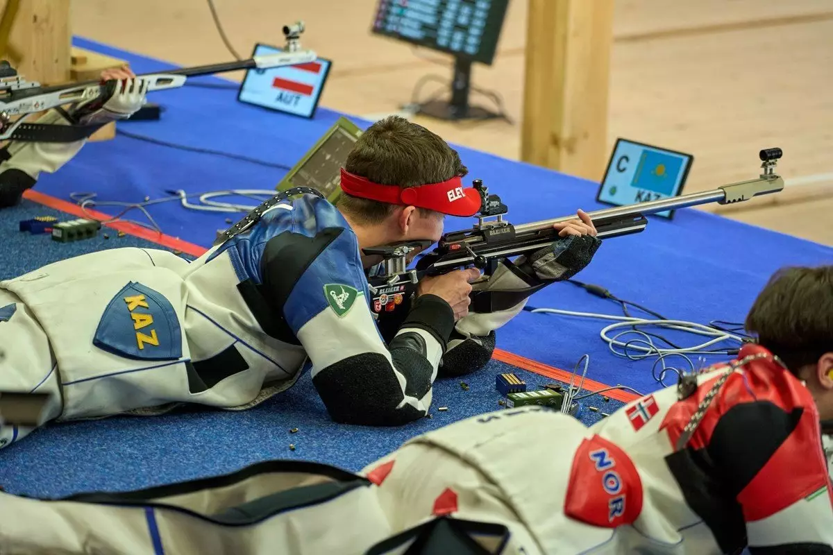 Ринат Казаченко жасөспірімдер арасындағы әлем чемпионатында күміс жүлдеге ие болды
