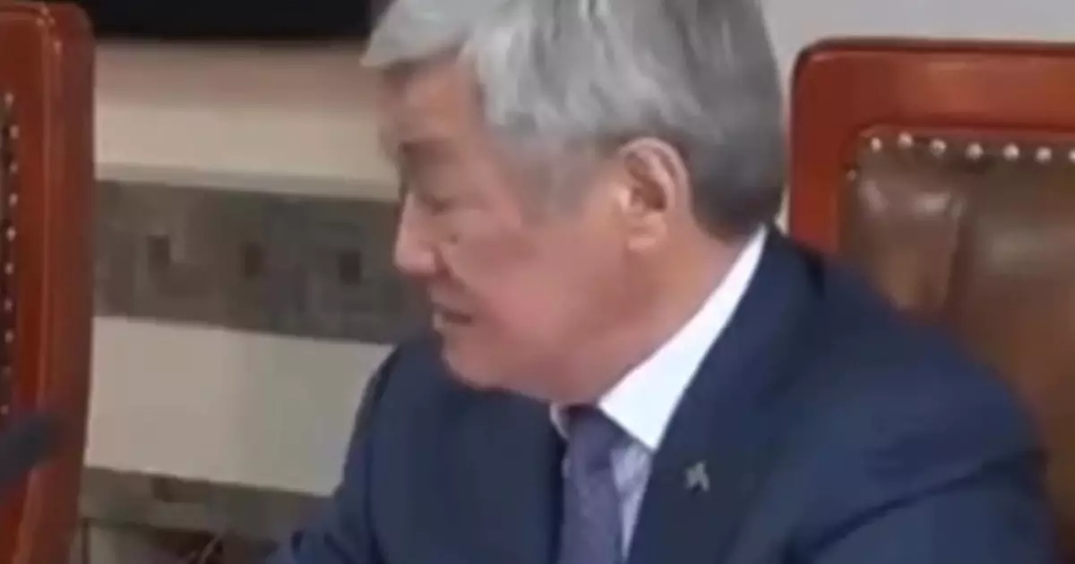  “Орыс тілін талап еткендерге қалай жауап беру керек?”: Мәселеге байланысты  видео тарады 