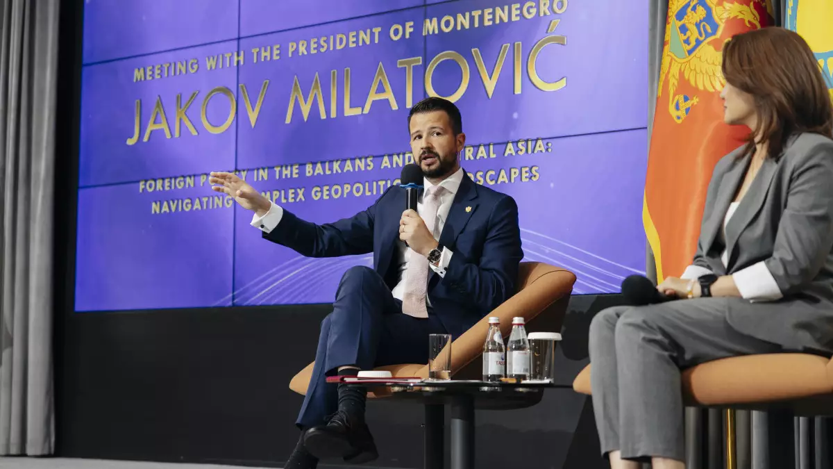 Президент Черногории провел встречу со студентами MNU