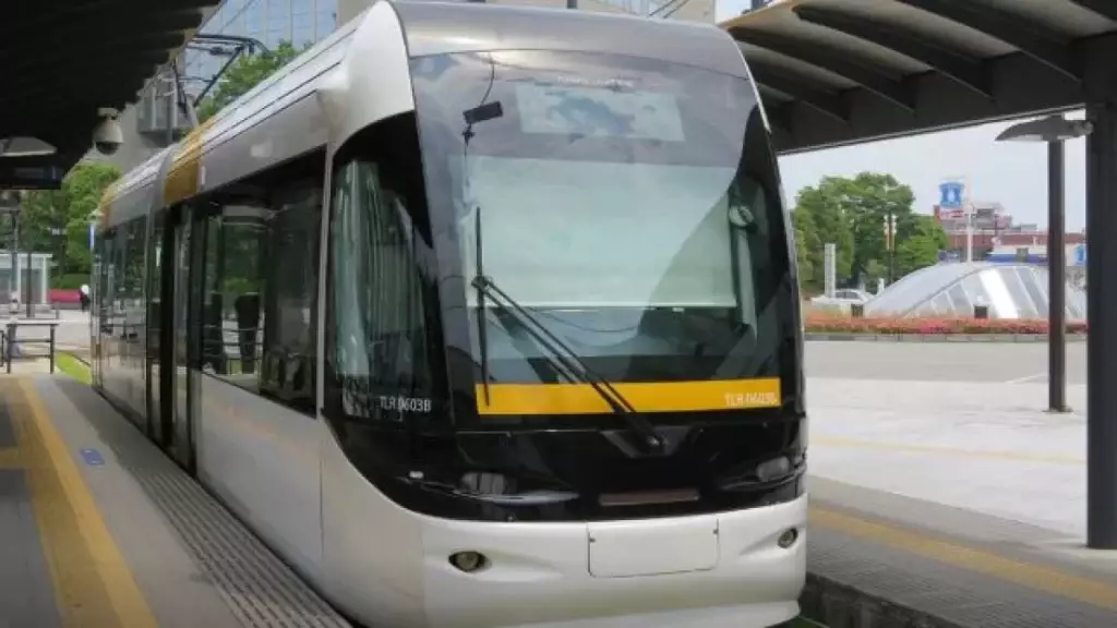 В Алматы стартовало строительство LRT: часть улицы Момышулы перекроют