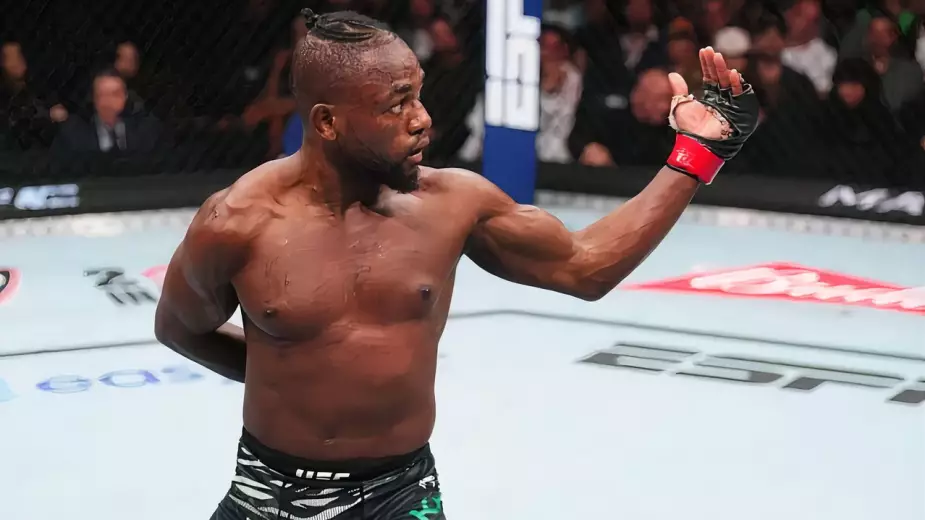 Капе нокаутировал Хоригучи и приблизился к титульному бою в UFC (Видео)