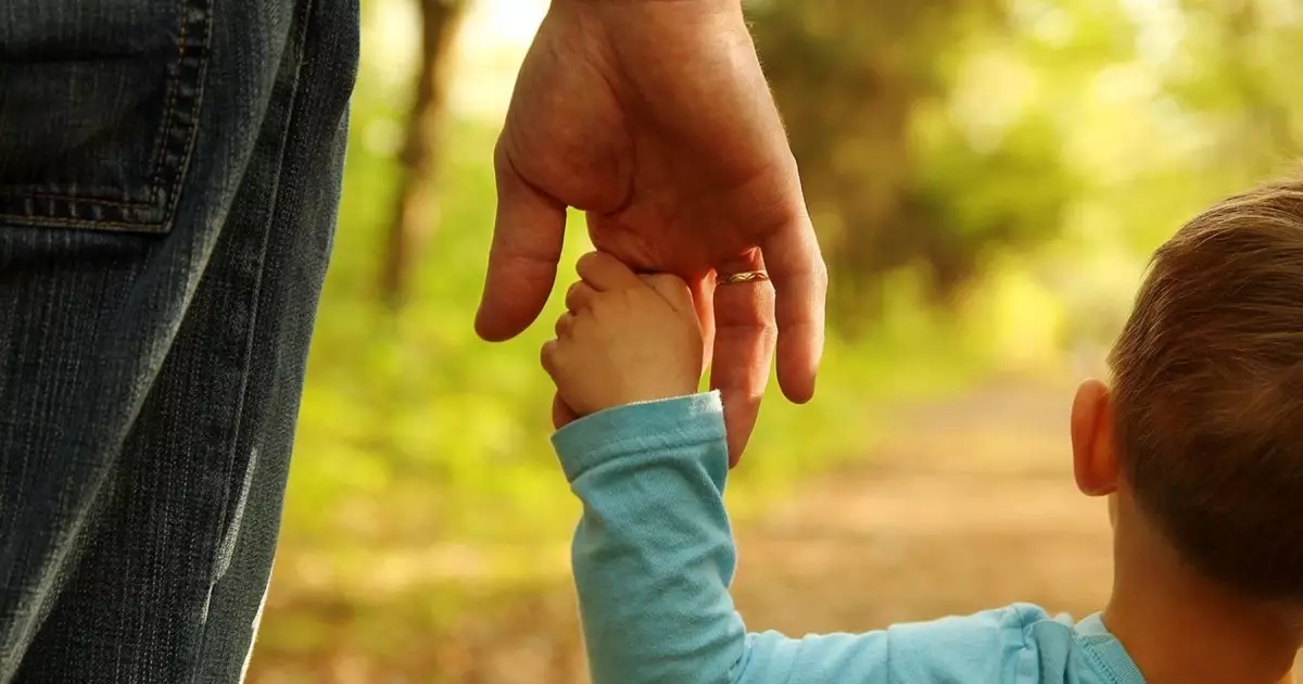  Бүгін Қазақстанда Әкелер күні атап өтіледі 