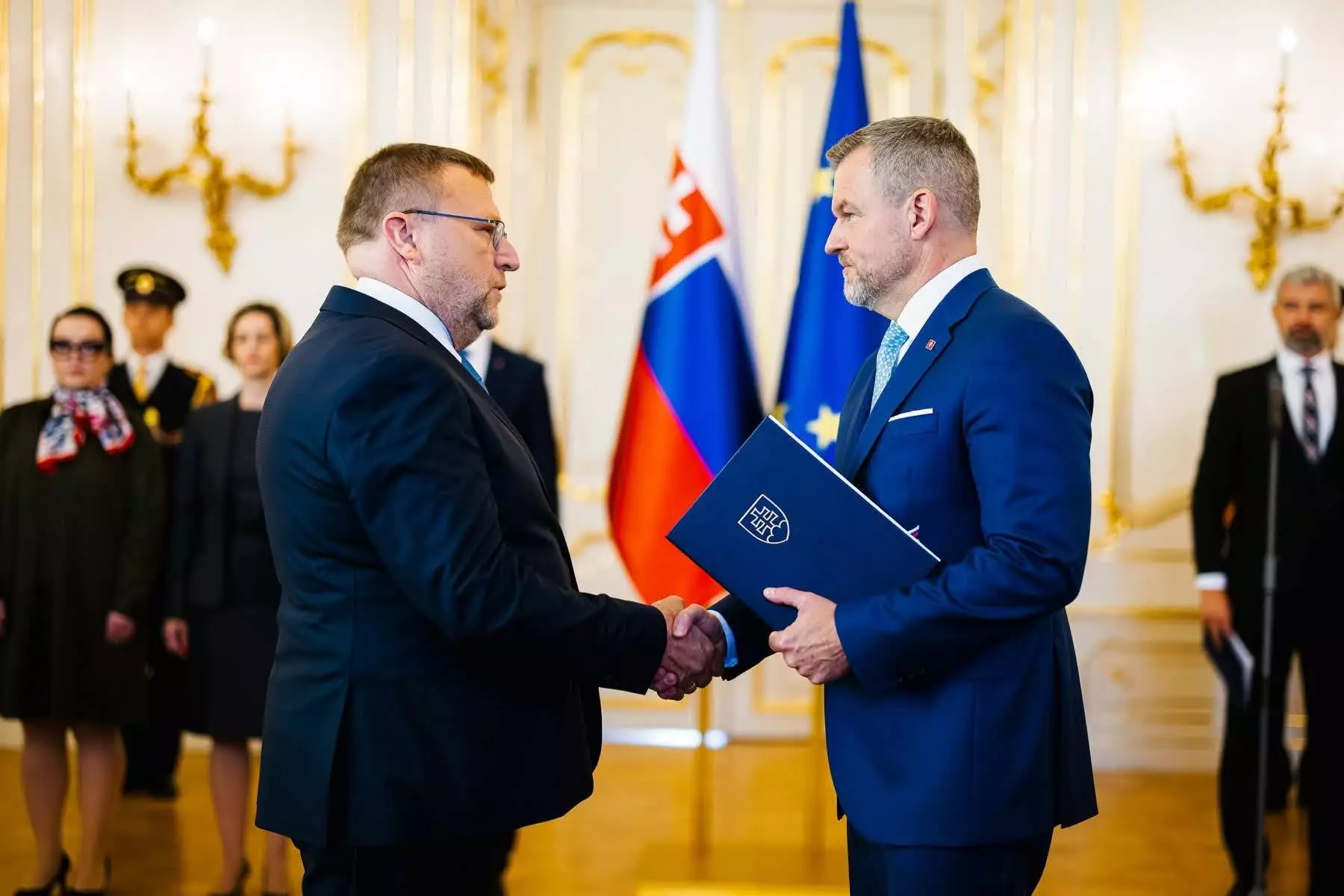 Любомир Регак назначен новым послом Словакии в Казахстане, сообщает Российский сигарный союз.