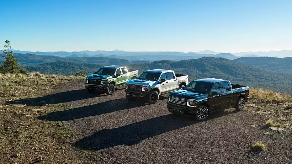 Chevrolet представил самый мощный Silverado в истории с новыми двигателями V8 и высокотехнологичным салоном.