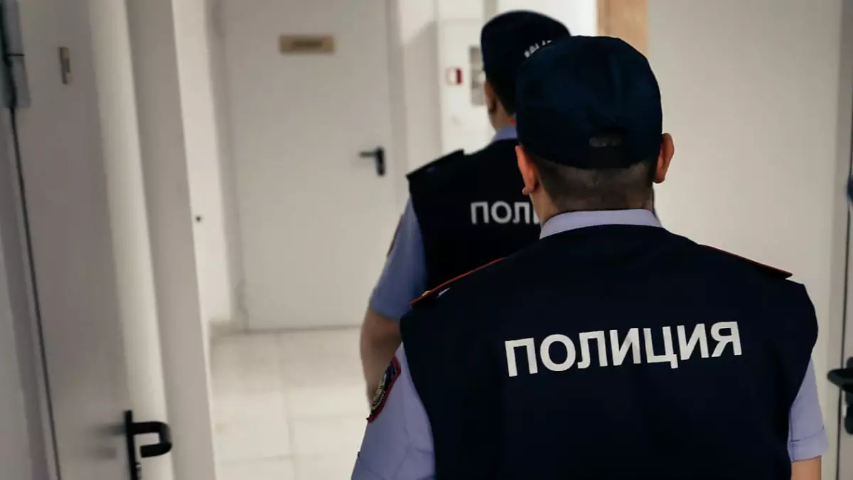 "Срочно нужны деньги": кибермошенников задержали в Шымкенте
