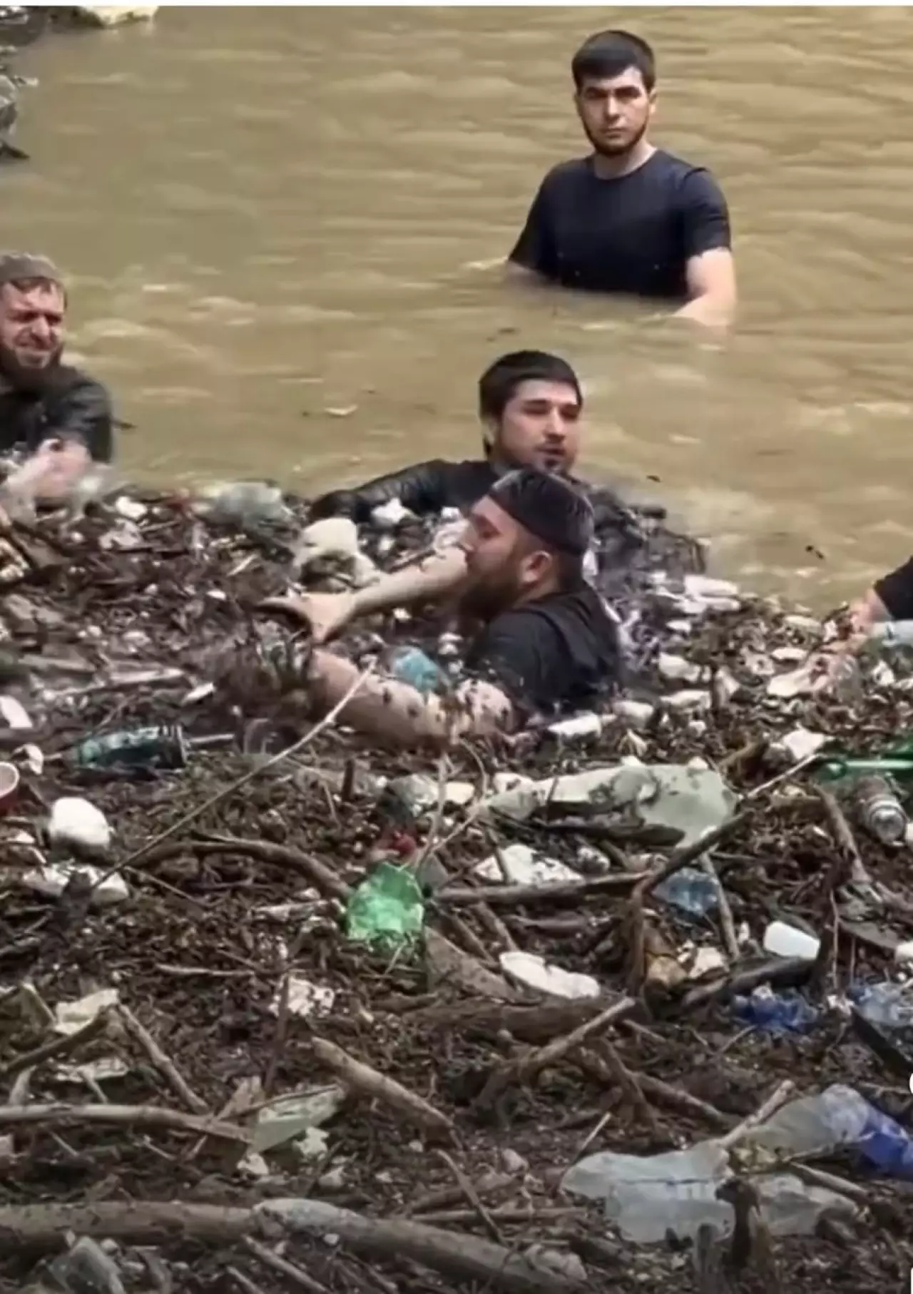 «Қолын көріп, саусағын сездік, бірақ үлгермедік»: жоғалып кеткен Хизир туралы жаңа деректер