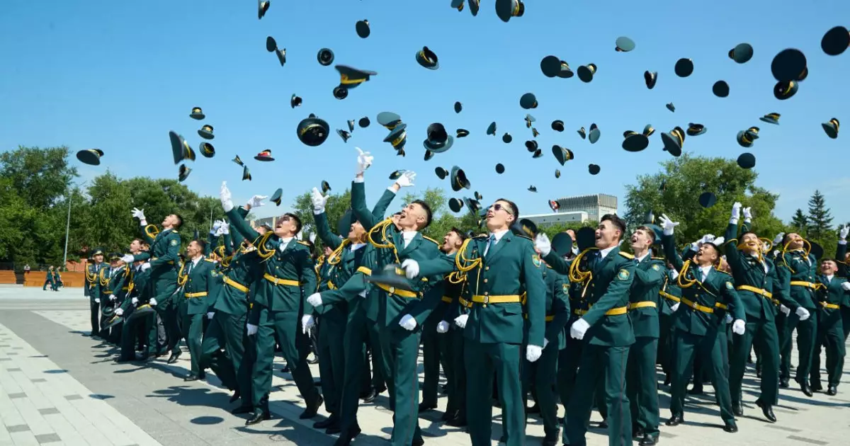  Ұлттық ұлан Академиясының жас офицерлері аға лейтенант шенін алды 