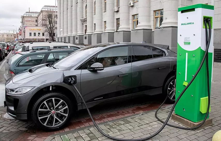  Қазақстанда жол бойында 250 жаңа сервис стансасы салынады 