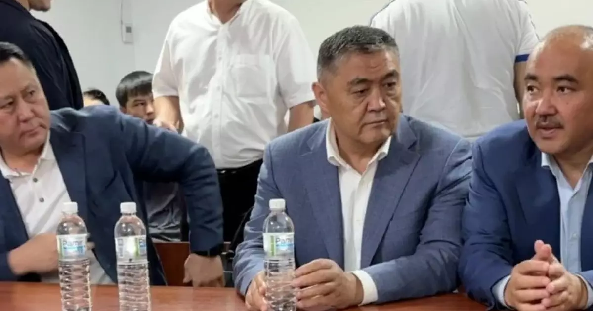  Қамшыбек Тәшиевке қатысты сот қайтадан жабық форматқа көшірілді 