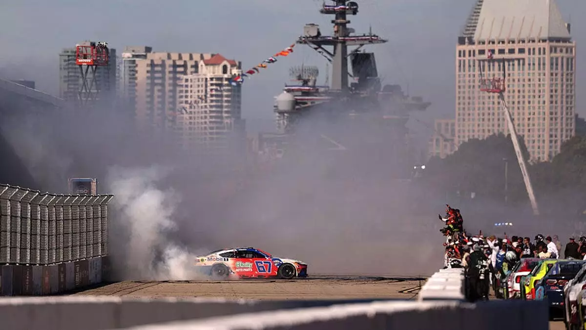 Американский гонщик NASCAR разносит европейского пилота в жёсткой перепалке, пьяный фанат совершает уголовное преступление и разгневанный Джимми.