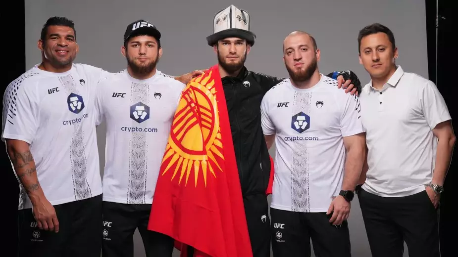Новая звезда UFC из Кыргызстана? Как непобежденный боец удивил редким финишем в дебюте