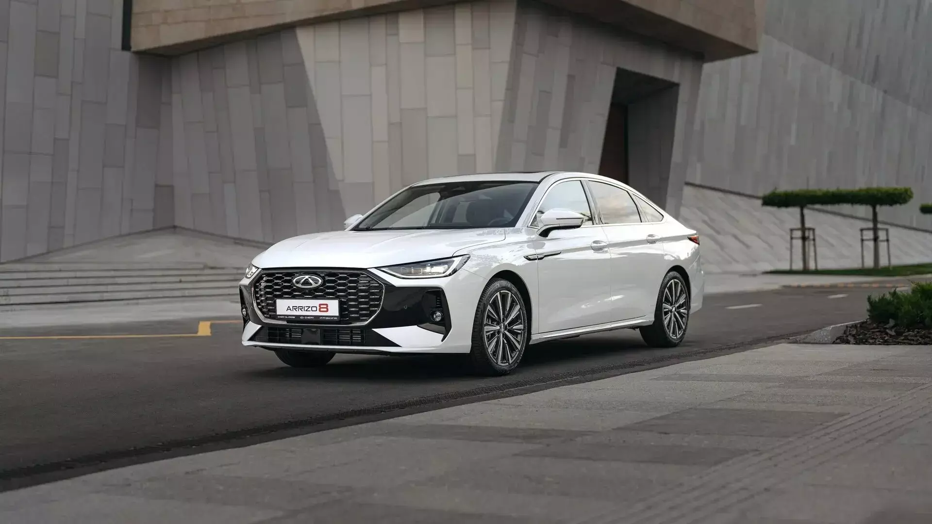 Обновлённый Chery Arrizo 8 с новым мотором и салоном появился в Казахстане.
