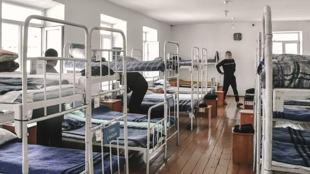 Александр Пак 10 жылын ең төменгі қауіпсіздік мекемесінде өткізеді: ондағы жағдай қандай?