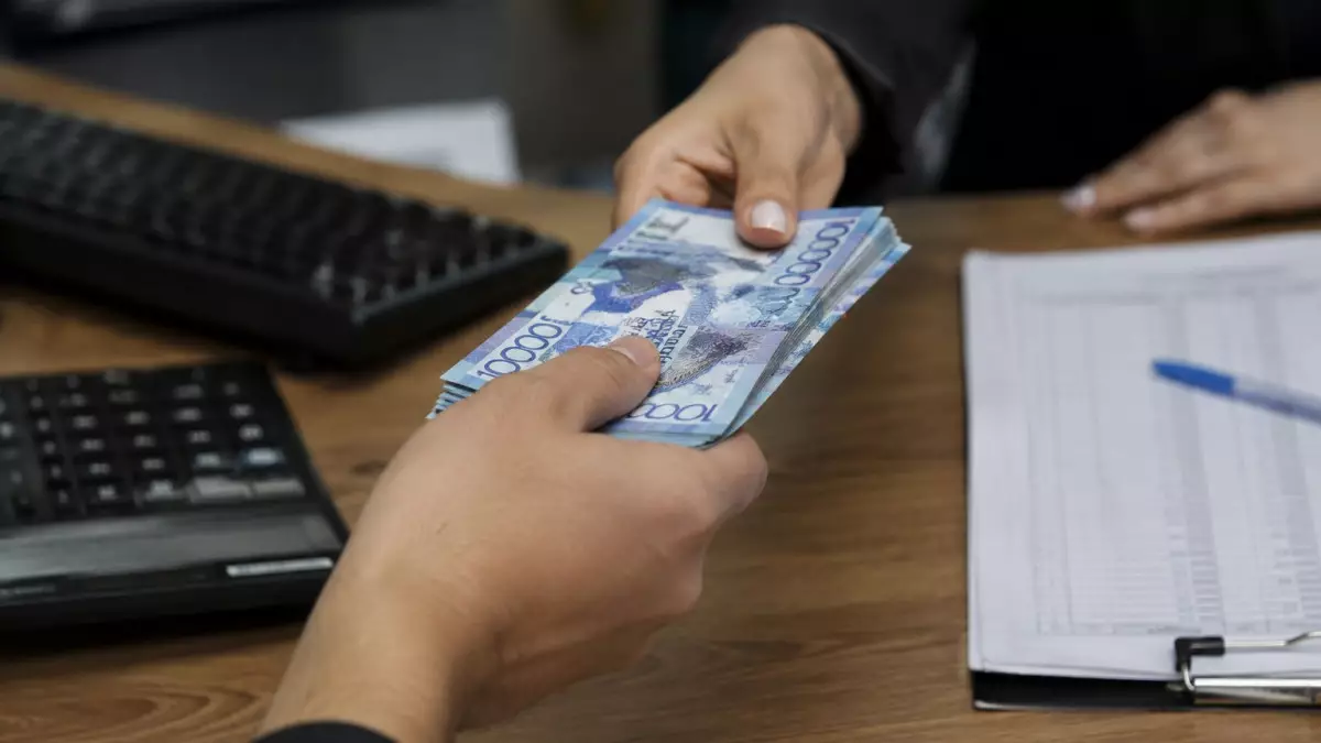  Енді әріптесіңіздің жұмысын атқарсаңыз, қосымша ақы төленеді 