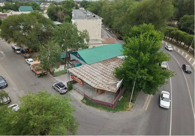 Алматыда заңсыз дәмхана бұзылды