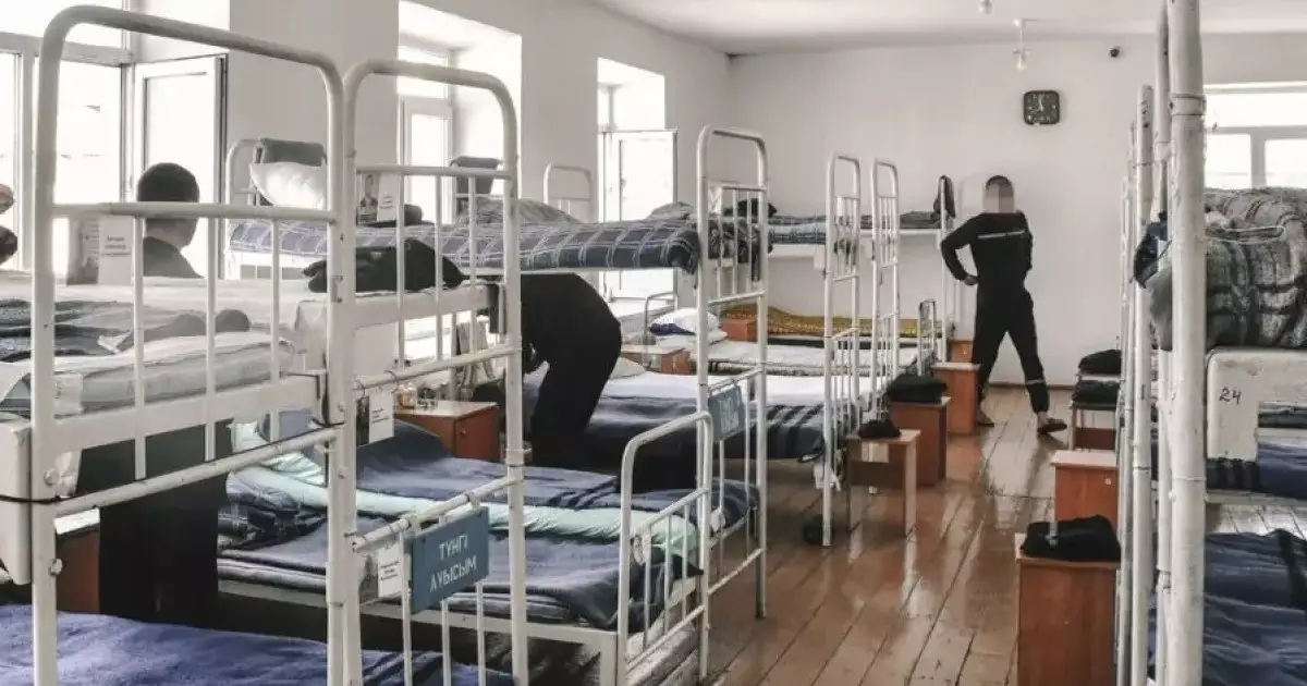  Александр Пак 10 жылға сотталды: Ең төменгі қауіпсіздік колониясындағы тәртіп қандай? 