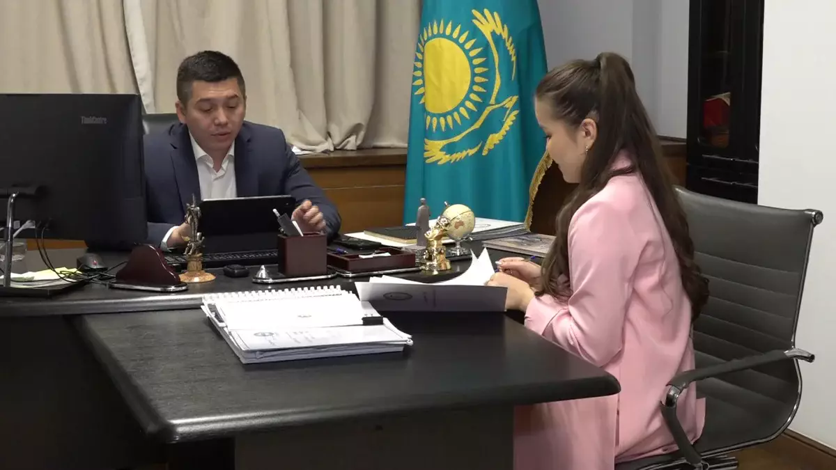 Алматыда 3 мыңнан аса мемлекеттік қызметші ел игілігі үшін еңбек етуде